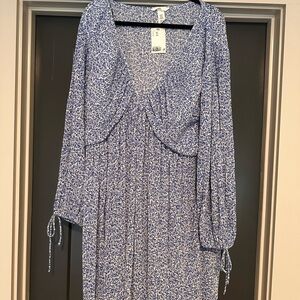 H&M Blue and White Long Sleeve Dress